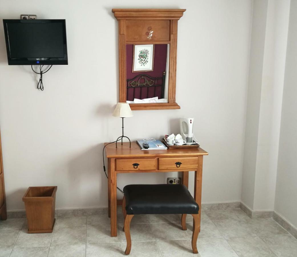 Posada Del Camino Real Torrelaguna エクステリア 写真