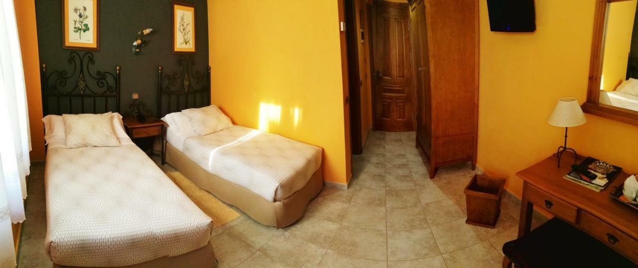 Posada Del Camino Real Torrelaguna エクステリア 写真