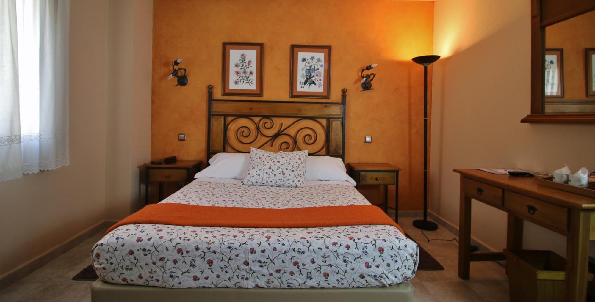 Posada Del Camino Real Torrelaguna エクステリア 写真