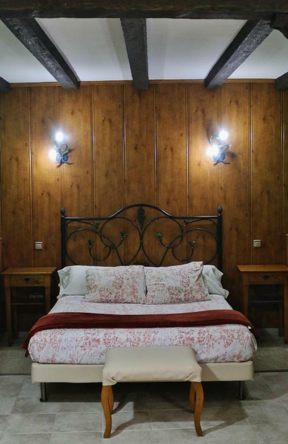 Posada Del Camino Real Torrelaguna エクステリア 写真